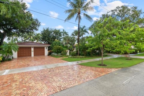 Villa ou maison à vendre à Fort Lauderdale, Floride: 4 chambres, 352.38 m2 № 927865 - photo 21