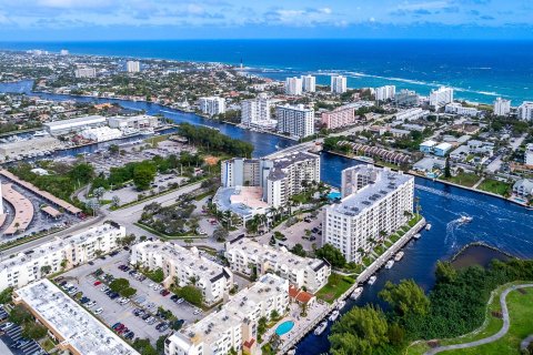 Condo in Pompano Beach, Florida, 2 bedrooms  № 984024 - photo 15