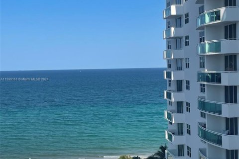 Condominio en venta en Hollywood, Florida, 2 dormitorios, 116.22 m2 № 1179213 - foto 28