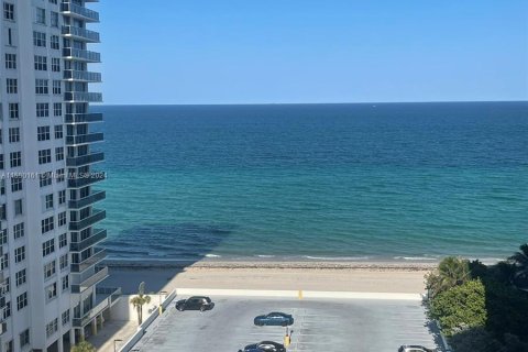 Condominio en venta en Hollywood, Florida, 2 dormitorios, 116.22 m2 № 1179213 - foto 27