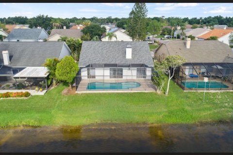 Casa en venta en Tampa, Florida, 4 dormitorios, 151.9 m2 № 1254979 - foto 4