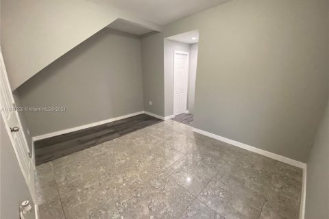 Immobilier commercial à vendre à Miami, Floride: 258.73 m2 № 1316732 - photo 18