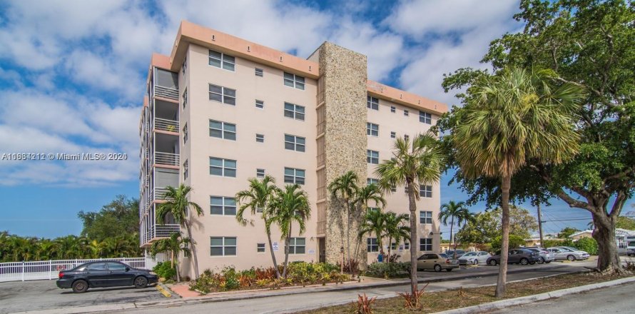 Condominio en Hollywood, Florida, 1 dormitorio  № 1316693