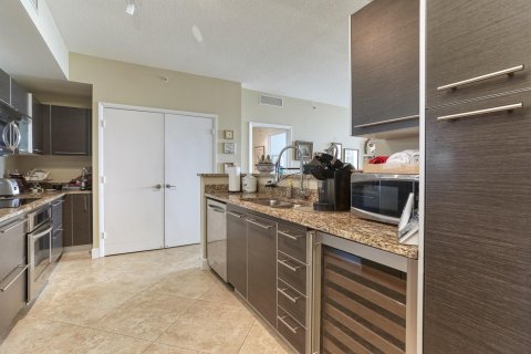 Condominio en venta en West Palm Beach, Florida, 2 dormitorios, 159.88 m2 № 210750 - foto 28