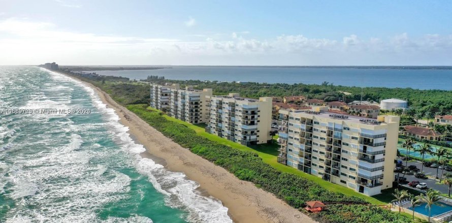 Condo in Jensen Beach, Florida, 2 bedrooms  № 1388034