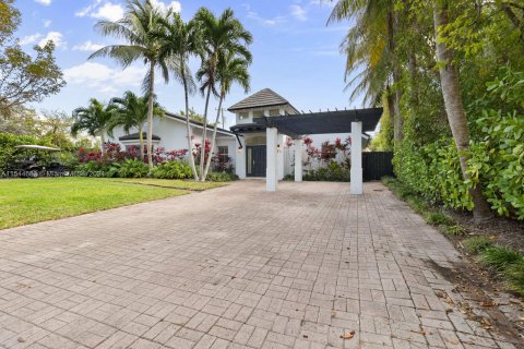 House in Key Biscayne, Florida 4 bedrooms, 265.79 sq.m. № 1320853 - photo 3