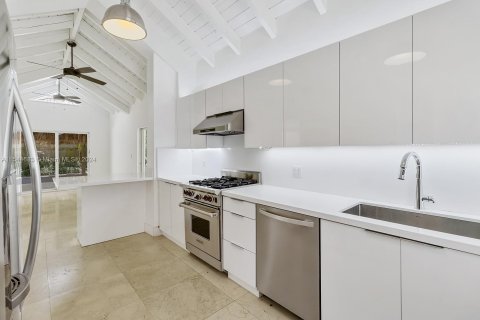 Villa ou maison à vendre à Key Biscayne, Floride: 4 chambres, 265.79 m2 № 1320853 - photo 15