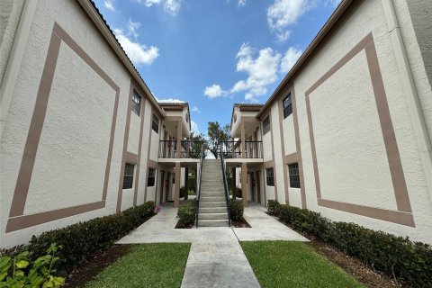 Copropriété à vendre à Coral Springs, Floride: 2 chambres, 58.44 m2 № 1161749 - photo 29