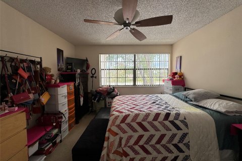 Condo in Coral Springs, Florida, 2 bedrooms  № 1161749 - photo 8