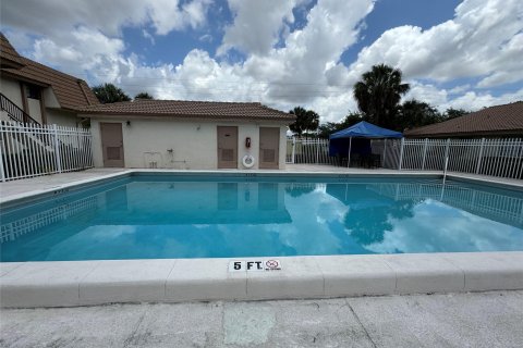 Copropriété à vendre à Coral Springs, Floride: 2 chambres, 58.44 m2 № 1161749 - photo 3