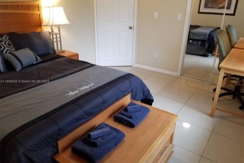 Casa en alquiler en Hollywood, Florida, 1 dormitorio, 69.68 m2 № 1356877 - foto 13