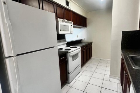 Condominio en venta en Lauderhill, Florida, 2 dormitorios, 106.84 m2 № 1097705 - foto 10
