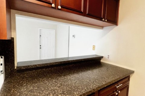 Condominio en venta en Lauderhill, Florida, 2 dormitorios, 106.84 m2 № 1097705 - foto 7