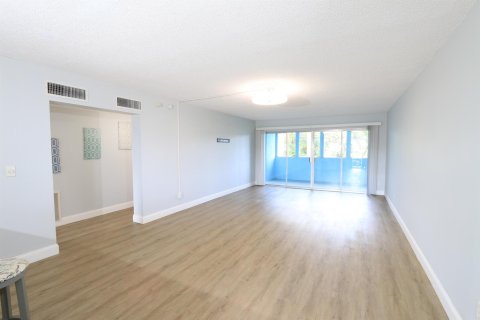 Condominio en venta en Jensen Beach, Florida, 2 dormitorios, 118.17 m2 № 868833 - foto 25
