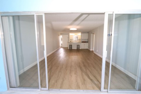 Condominio en venta en Jensen Beach, Florida, 2 dormitorios, 118.17 m2 № 868833 - foto 20