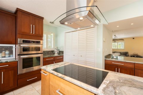 Villa ou maison à vendre à Key Largo, Floride: 4 chambres, 307.13 m2 № 998107 - photo 20