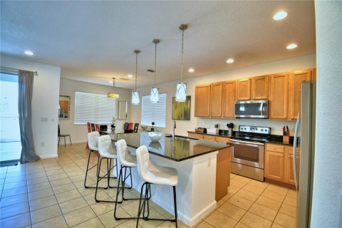 House in Kissimmee, Florida 5 bedrooms, 284.93 sq.m. № 1432674 - photo 6