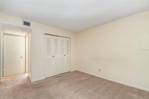 Condo in Deltona, Florida, 2 bedrooms  № 1417407 - photo 13