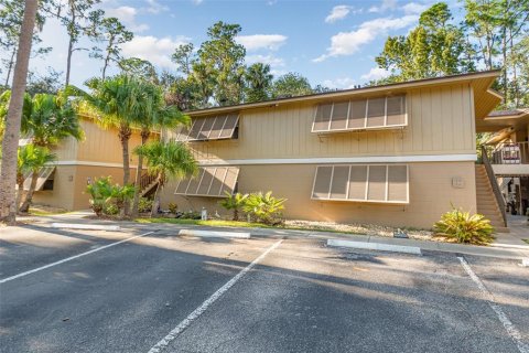 Condo in Deltona, Florida, 2 bedrooms  № 1417407 - photo 1