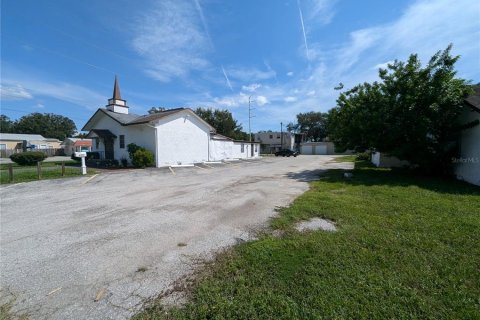 Commercial property in Saint Petersburg, Florida 353.49 sq.m. № 1371178 - photo 12