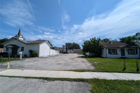 Immobilier commercial à vendre à Saint Petersburg, Floride: 353.49 m2 № 1371178 - photo 9