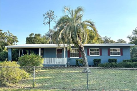 House in DeLand, Florida 3 bedrooms, 77.2 sq.m. № 1402371 - photo 1