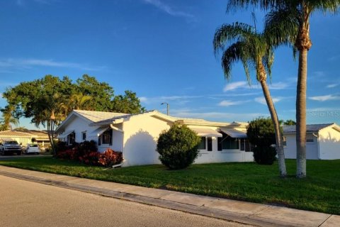 Casa en venta en Pinellas Park, Florida, 2 dormitorios, 110.83 m2 № 1344906 - foto 4