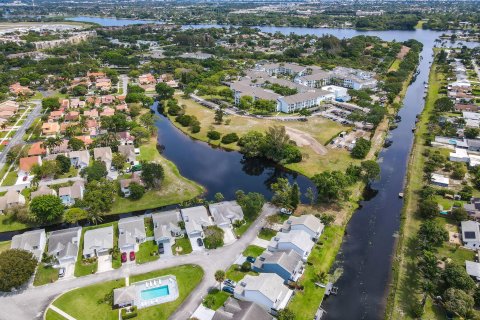 Casa en venta en Lake Worth, Florida, 3 dormitorios, 196.67 m2 № 1104362 - foto 6