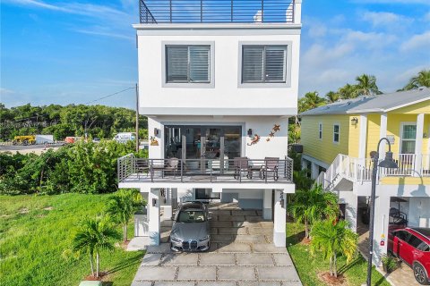Villa ou maison à vendre à Key Largo, Floride: 3 chambres, 162.49 m2 № 780431 - photo 4