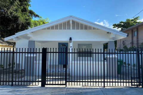 Casa en venta en Miami, Florida, 3 dormitorios, 94.76 m2 № 1388114 - foto 1