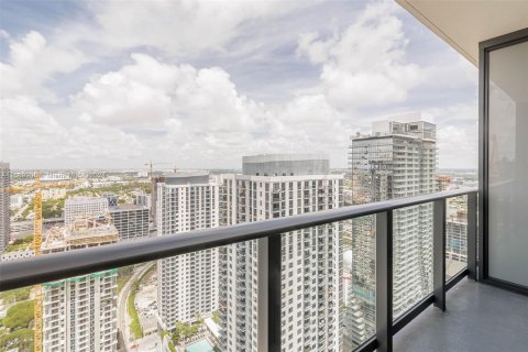 Condo in Miami, Florida, 1 bedroom  № 1388080 - photo 23