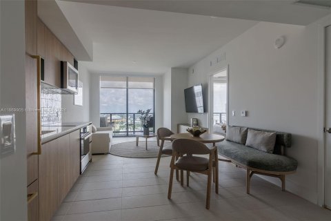 Condo in Miami, Florida, 1 bedroom  № 1388080 - photo 27