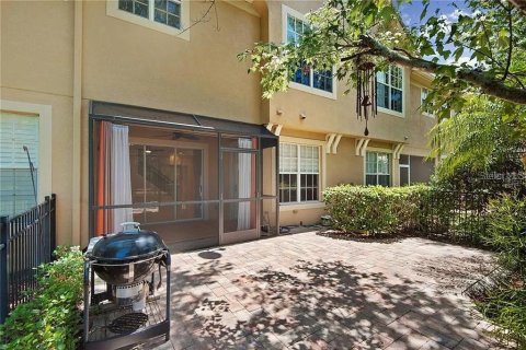 Townhouse in Tampa, Florida 3 bedrooms, 166.48 sq.m. № 1408224 - photo 28