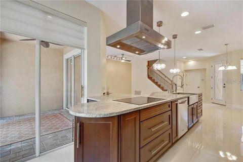 Adosado en venta en Tampa, Florida, 3 dormitorios, 166.48 m2 № 1408224 - foto 9