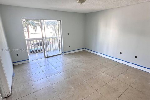 Condominio en venta en Miami Beach, Florida, 1 dormitorio, 74.79 m2 № 1315668 - foto 7