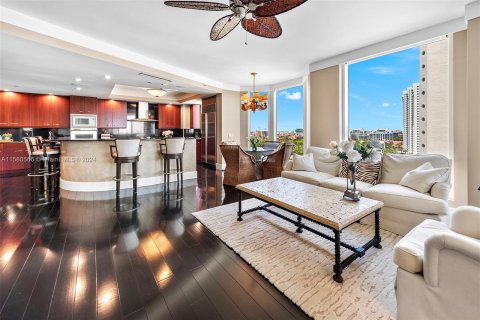 Condo in Aventura, Florida, 5 bedrooms  № 1162305 - photo 22