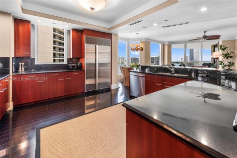 Condo in Aventura, Florida, 5 bedrooms  № 1162305 - photo 27