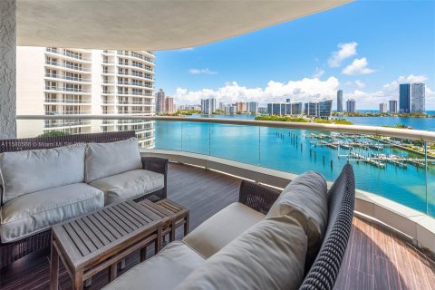 Condo in Aventura, Florida, 5 bedrooms  № 1162305 - photo 14