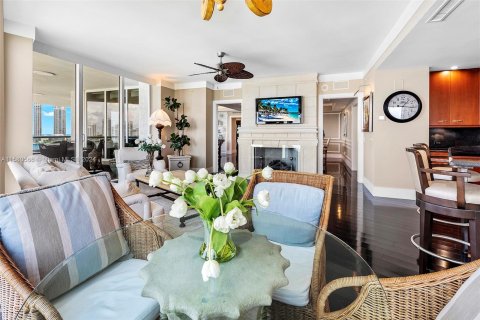 Condo in Aventura, Florida, 5 bedrooms  № 1162305 - photo 2