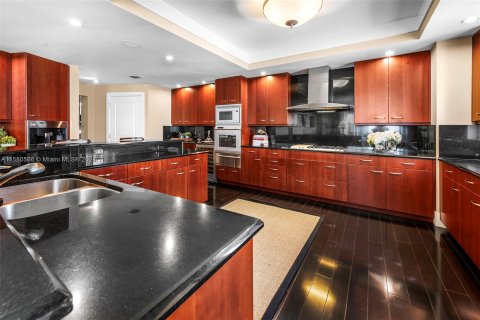 Condo in Aventura, Florida, 5 bedrooms  № 1162305 - photo 25