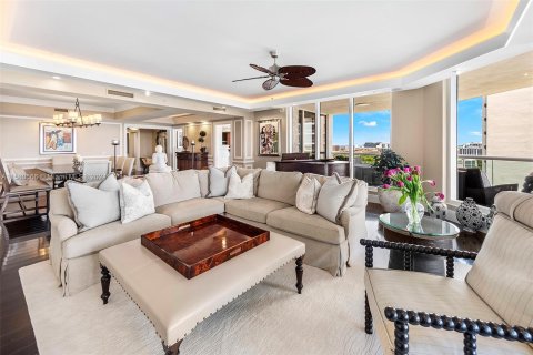 Condo in Aventura, Florida, 5 bedrooms  № 1162305 - photo 1