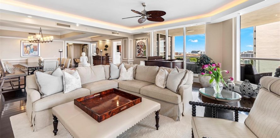 Condo in Aventura, Florida, 5 bedrooms  № 1162305