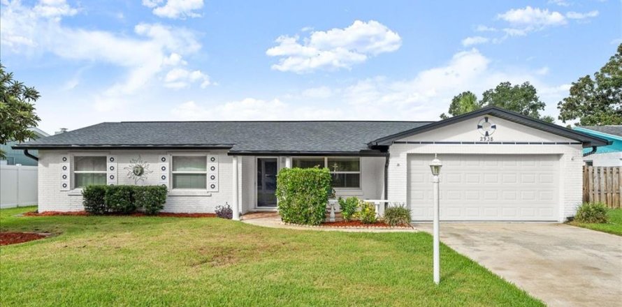 House in South Daytona, Florida 3 bedrooms, 129.69 sq.m. № 1356113