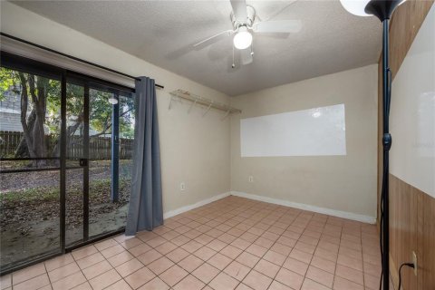 Condo in Gainesville, Florida, 2 bedrooms  № 1243873 - photo 15