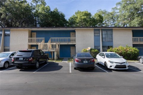 Condo in Gainesville, Florida, 2 bedrooms  № 1243873 - photo 2