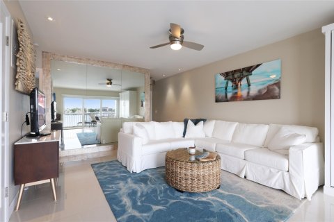 Copropriété à vendre à Pompano Beach, Floride: 1 chambre, 71.72 m2 № 1231200 - photo 15