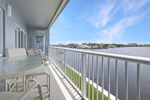 Copropriété à vendre à Pompano Beach, Floride: 1 chambre, 71.72 m2 № 1231200 - photo 25