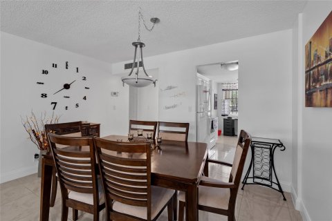 Copropriété à vendre à Lauderdale Lakes, Floride: 2 chambres, 89.19 m2 № 1151962 - photo 23