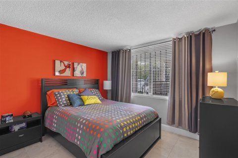 Copropriété à vendre à Lauderdale Lakes, Floride: 2 chambres, 89.19 m2 № 1151962 - photo 14