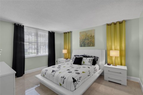 Copropriété à vendre à Lauderdale Lakes, Floride: 2 chambres, 89.19 m2 № 1151962 - photo 17